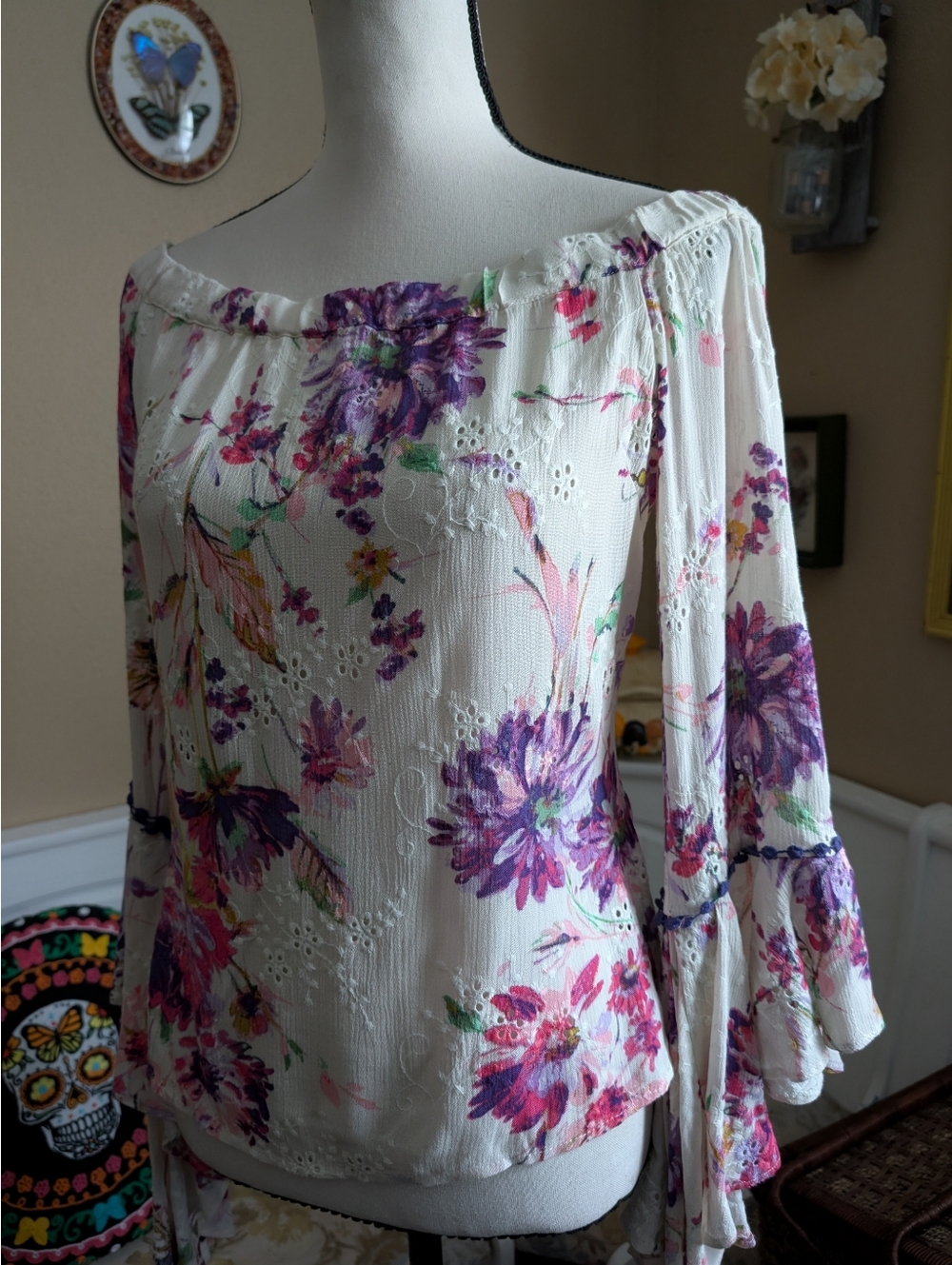 2000s venus floral off shoulder blouse